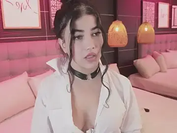 Stripchat Live Sex of BellaLatinaTS