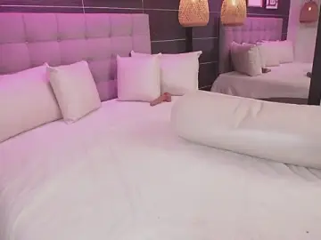 Stripchat Live Sex Cam of BellaLatinaTS