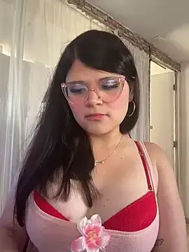 Stripchat Live Sex Cam of dayis_butera
