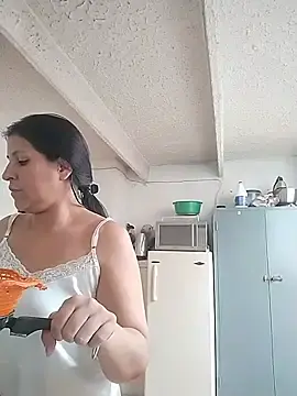 Stripchat Watch Live Sex Cams of LucifernandaSw