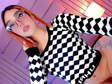 Stripchat Free Porn Cam of Camille_deluxe