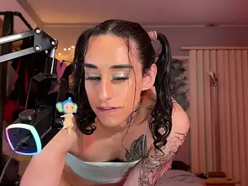 Stripchat Free Porn Cam of xoFrankie