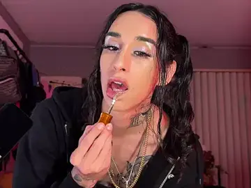 Stripchat Free Porn Cam of xoFrankie