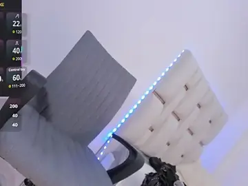 Stripchat Best live sex cam show of MissCarolinne