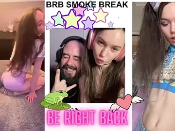 Stripchat Live Sex Cam of manicpixiedreamfrog