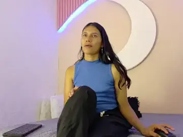 Stripchat Free Porn Cam of SamanthaLaurent