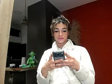 Stripchat Free Live Porn of stormytt_