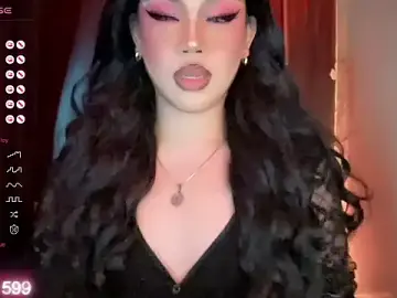 Stripchat Free Live Porn of madam_agnes1