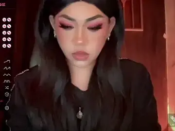 Stripchat Free Live Porn of madam_agnes1
