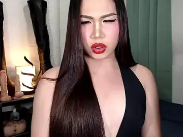Stripchat Live Sex of elise_bloom69