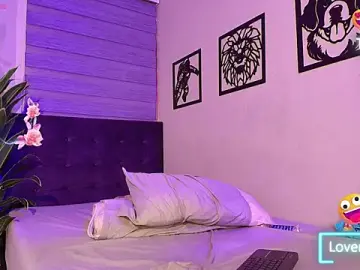 Stripchat Free Porn Cam of velory_fire