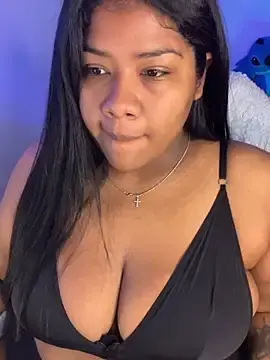 Stripchat Free Porn Cam of paola091