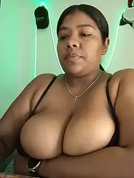 Stripchat Adult Video Chat of paola091
