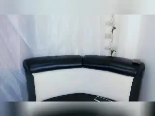 Xlovecam Free Live Porn of DanielaWalker