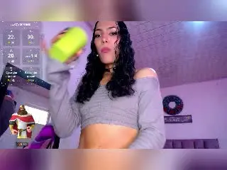 Xlovecam Live Sex Cam of Lunardy