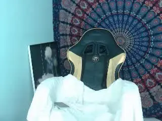 Xlovecam Live Sex Cam of SanzJulie
