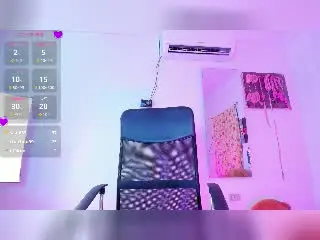 Xlovecam Sex Cam of LolaOberle
