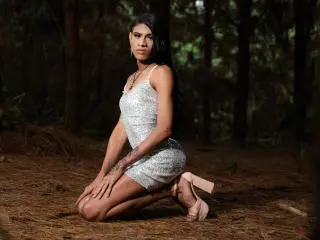 Xlovecam Sex Cam of LissyAndrade